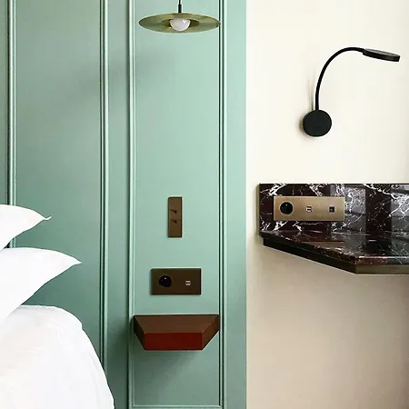 Отель New Lafayette