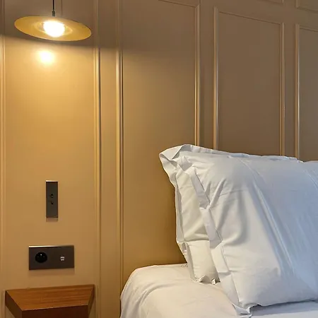 Отель New Lafayette