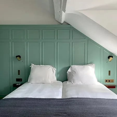 Отель New Lafayette