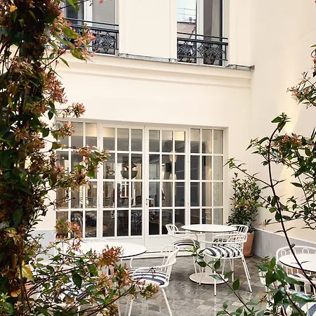 Отель New Lafayette Париж