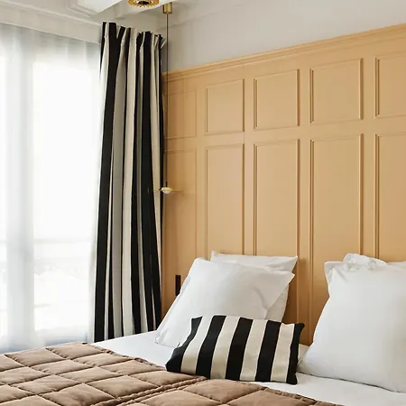 Отель New Lafayette