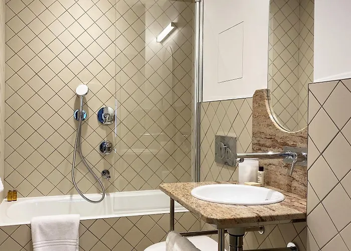 New Lafayette מלון 4*