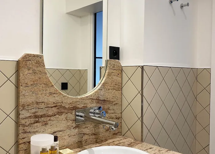 New Lafayette Szálloda