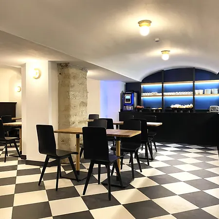 New Lafayette Hotel 4*