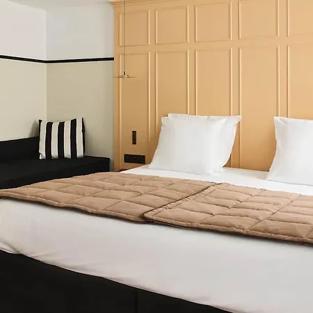 New Lafayette Hotel 4*