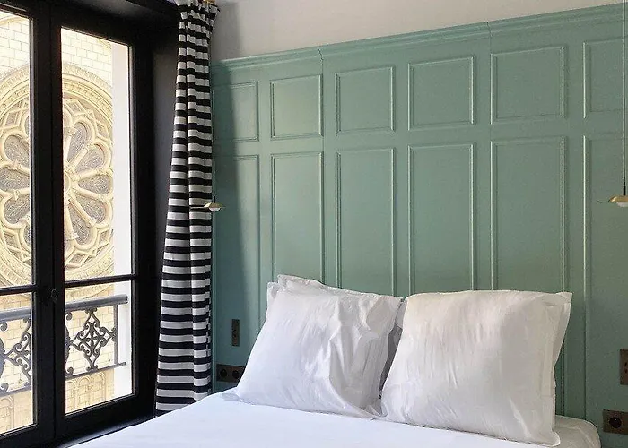 New Lafayette Hotel 4*